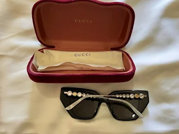 Gucci  Sunglasses  Black  Cat eye  Single Vision  Women
