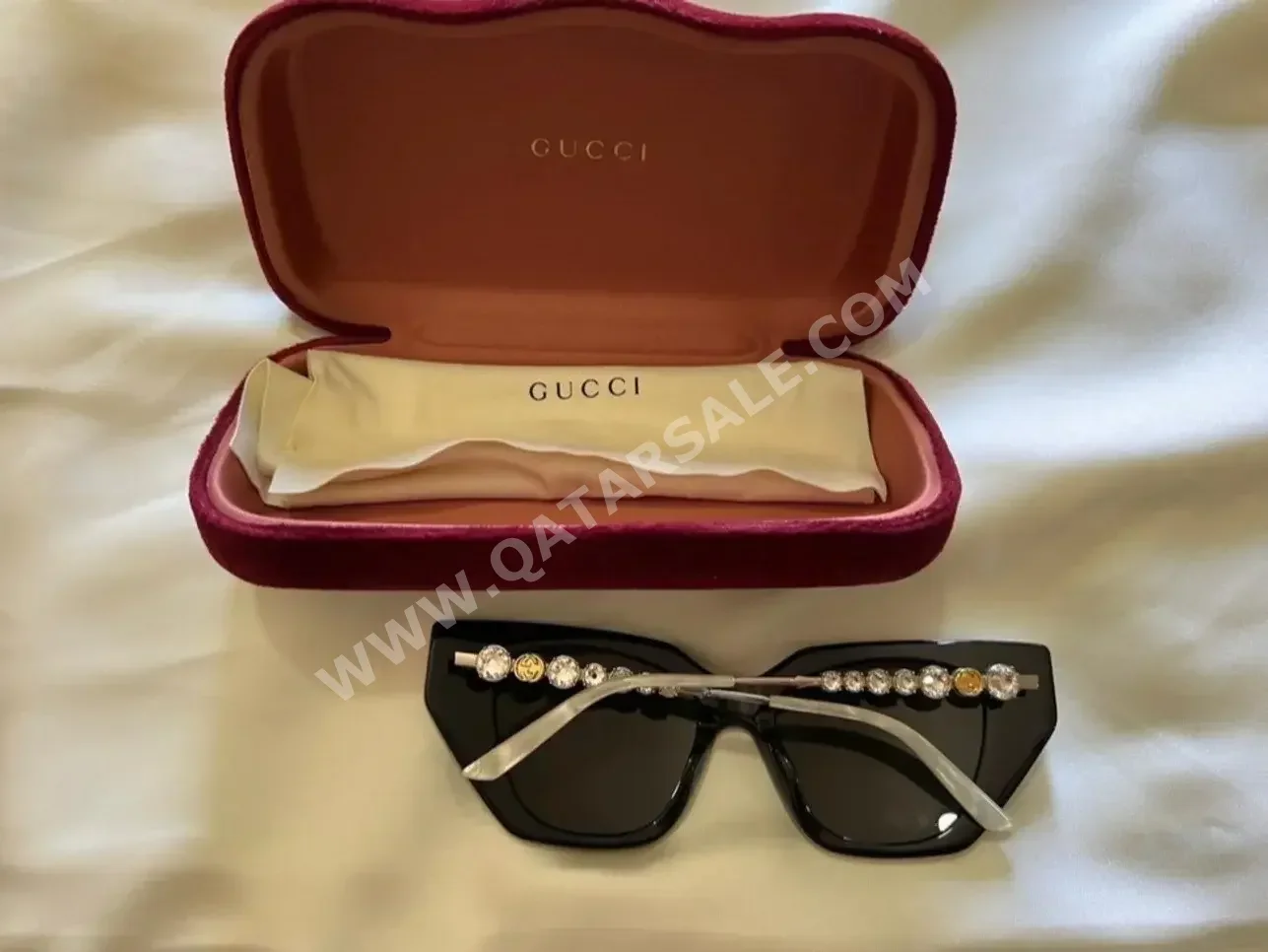 Gucci  Sunglasses  Black  Cat eye  Single Vision  Women