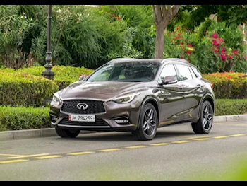 Infiniti  Q  30  2017  Automatic  25,000 Km  4 Cylinder  Front Wheel Drive (FWD)  SUV  Brown