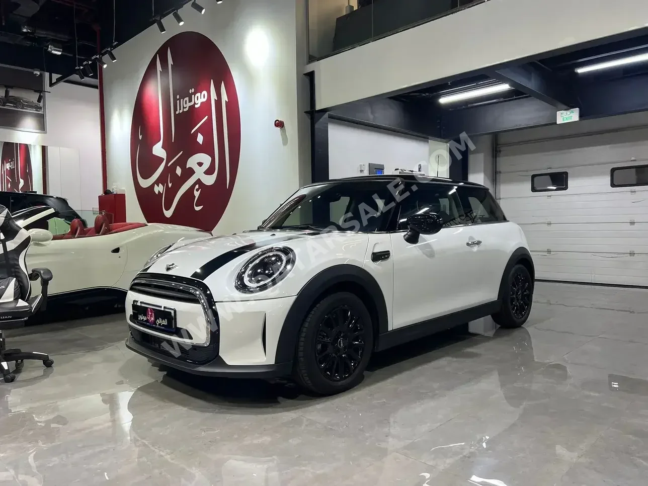 Mini  Cooper  2024  Automatic  3,000 Km  4 Cylinder  Front Wheel Drive (FWD)  Hatchback  Pearl  With Warranty