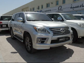 Lexus  LX  570 S  2014  Automatic  196,000 Km  8 Cylinder  Four Wheel Drive (4WD)  SUV  Silver