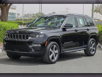 Jeep  Grand Cherokee  Limited  2024  Automatic  0 Km  6 Cylinder  Four Wheel Drive (4WD)  SUV  Black  With Warranty