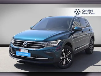 Volkswagen  Tiguan  2.0 TSI  2023  Automatic  7,600 Km  4 Cylinder  All Wheel Drive (AWD)  SUV  Blue  With Warranty