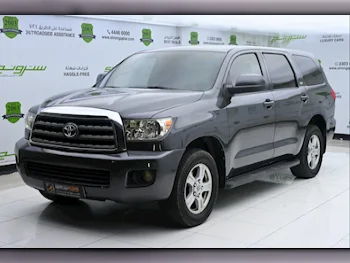 Toyota  Sequoia  2012  Automatic  252,000 Km  8 Cylinder  Four Wheel Drive (4WD)  SUV  Gray