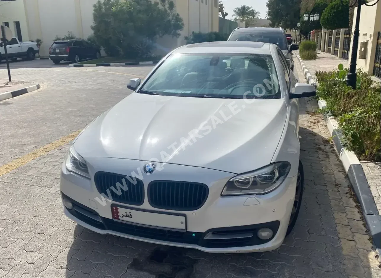 BMW  5-Series  520i  2016  Automatic  98,000 Km  4 Cylinder  Front Wheel Drive (FWD)  Sedan  White