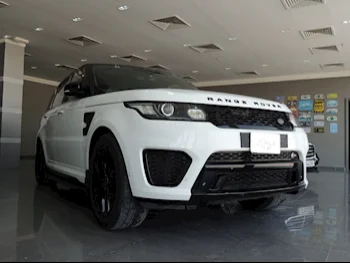 Land Rover  Range Rover  Sport SVR  2015  Automatic  187,000 Km  8 Cylinder  Four Wheel Drive (4WD)  SUV  White