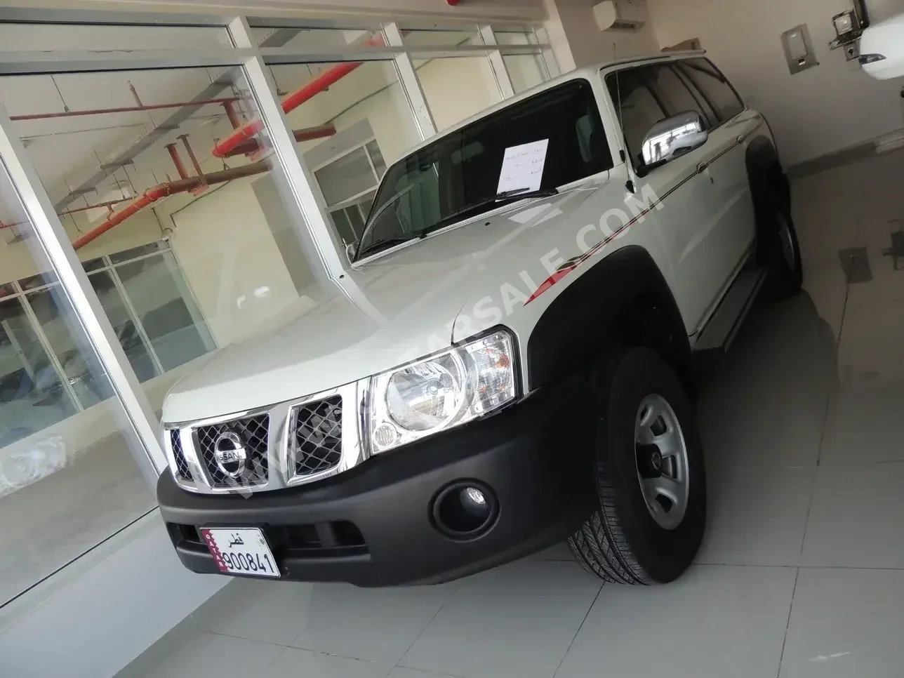 Nissan  Patrol  Safari  2022  Automatic  16,000 Km  6 Cylinder  Four Wheel Drive (4WD)  SUV  White  With Warranty