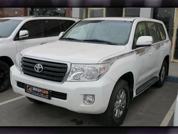  Toyota  Land Cruiser  GX  2015  Automatic  164,000 Km  6 Cylinder  Four Wheel Drive (4WD)  SUV  White  With Warranty