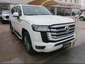 Toyota  Land Cruiser  GXR Twin Turbo  2022  Automatic  92,000 Km  6 Cylinder  Four Wheel Drive (4WD)  SUV  White