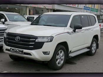Toyota  Land Cruiser  GXR Twin Turbo  2023  Automatic  60,000 Km  6 Cylinder  Four Wheel Drive (4WD)  SUV  White  With Warranty
