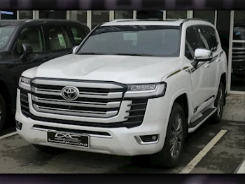 Toyota  Land Cruiser  VXR Twin Turbo  2024  Automatic  1,000 Km  6 Cylinder  Four Wheel Drive (4WD)  SUV  White  With Warranty