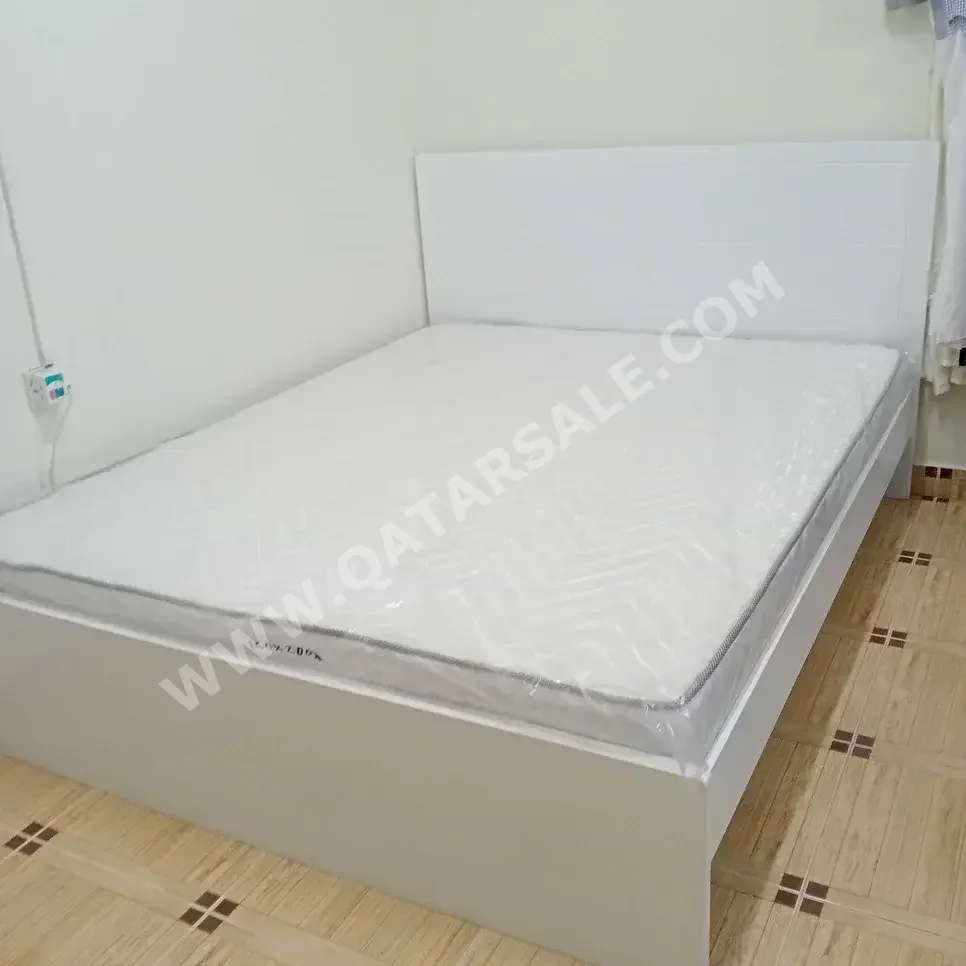 Beds King  White  Mattress Included