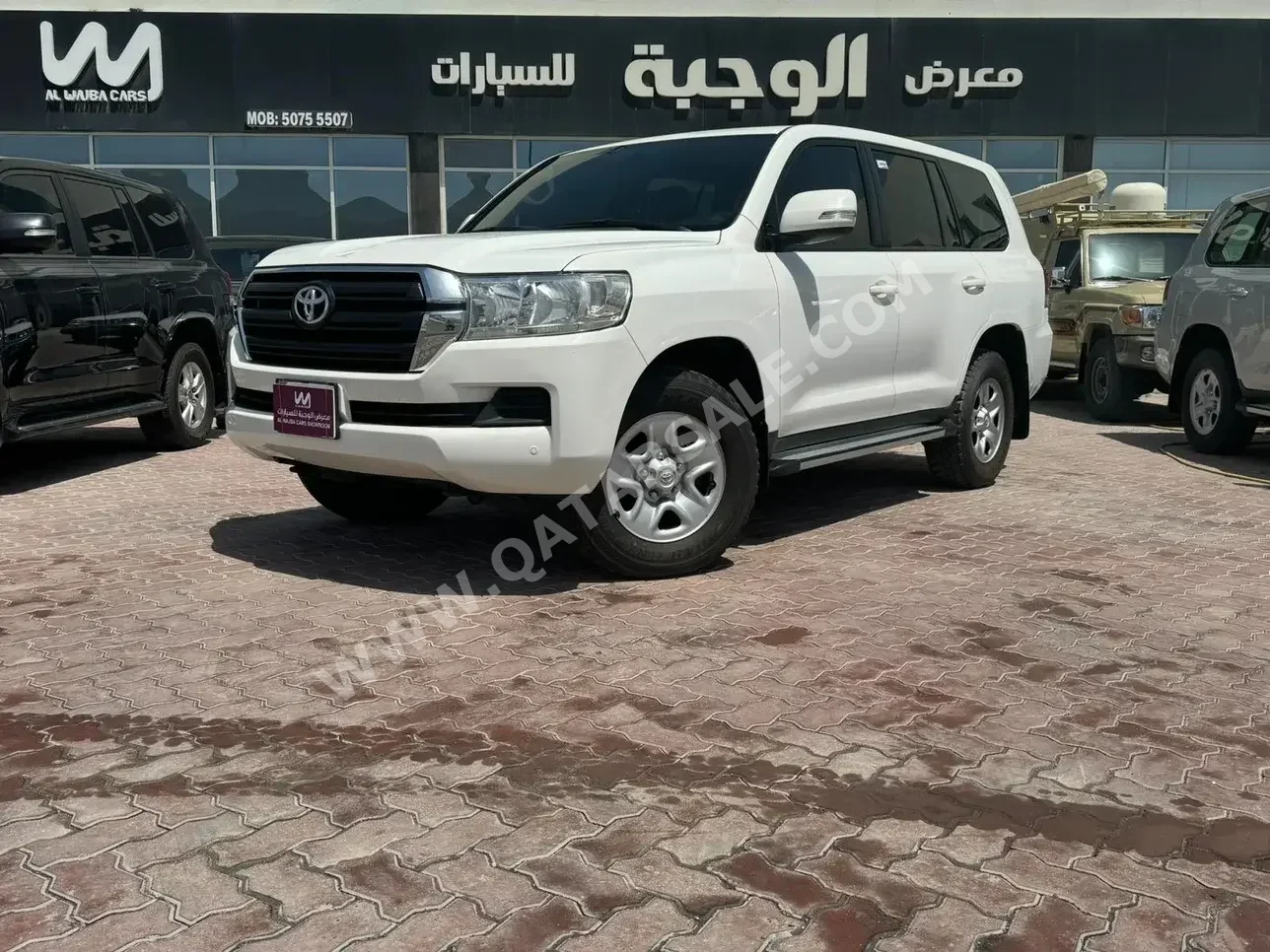 Toyota  Land Cruiser  G  2021  Automatic  117,000 Km  6 Cylinder  Four Wheel Drive (4WD)  SUV  White