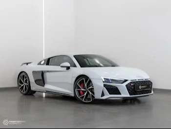 Audi  R8  V10  2023  Automatic  3,300 Km  10 Cylinder  All Wheel Drive (AWD)  Coupe / Sport  White  With Warranty