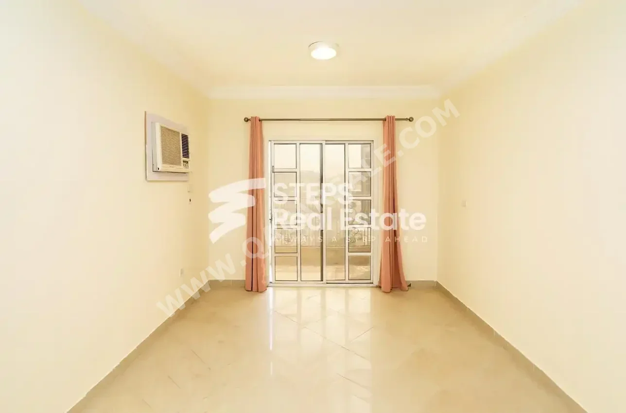3 غرف نوم  شقة  للايجار  في الدوحة -  فريج بن محمود  غير مفروشة