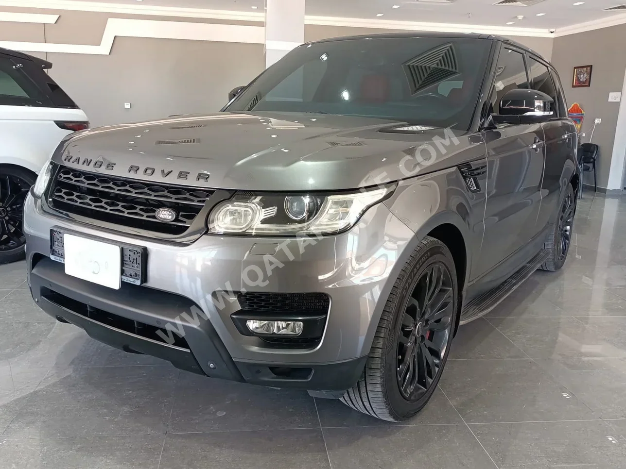 Land Rover  Range Rover  Sport Super charged  2015  Automatic  170,000 Km  8 Cylinder  Four Wheel Drive (4WD)  SUV  Gray
