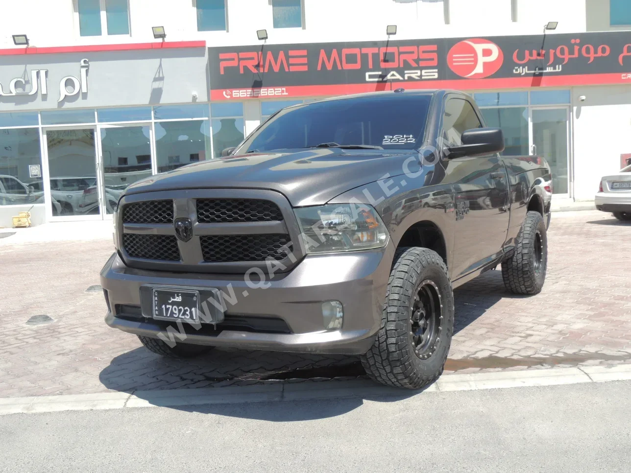 Dodge  Ram  1500  2020  Automatic  185,000 Km  8 Cylinder  Four Wheel Drive (4WD)  Pick Up  Gray