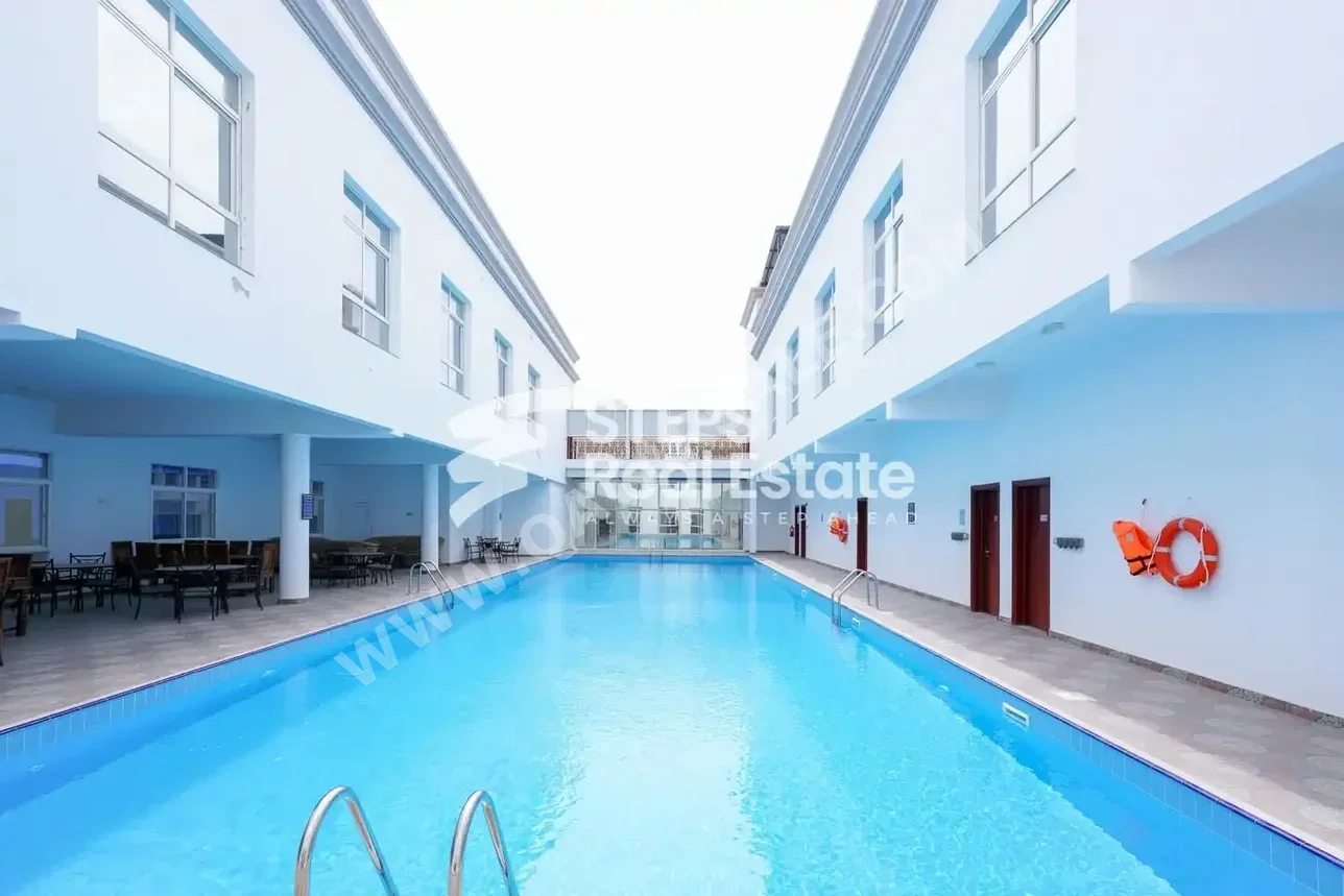 Family Residential  Not Furnished  Al Rayyan  Al Aziziyah  6 Bedrooms