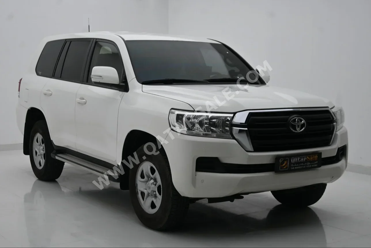 Toyota  Land Cruiser  GX  2021  Automatic  112,000 Km  6 Cylinder  Four Wheel Drive (4WD)  SUV  White  With Warranty