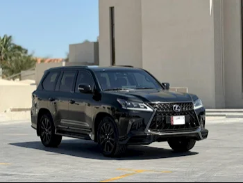 Lexus  LX  570 S  2020  Automatic  42,000 Km  8 Cylinder  Four Wheel Drive (4WD)  SUV  Black