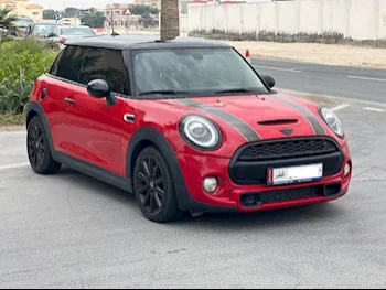 Mini  Cooper  S  2019  Automatic  81,000 Km  4 Cylinder  Front Wheel Drive (FWD)  Hatchback  Red