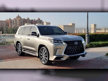 Lexus  LX  570 S  2018  Automatic  178,000 Km  8 Cylinder  Four Wheel Drive (4WD)  SUV  Silver