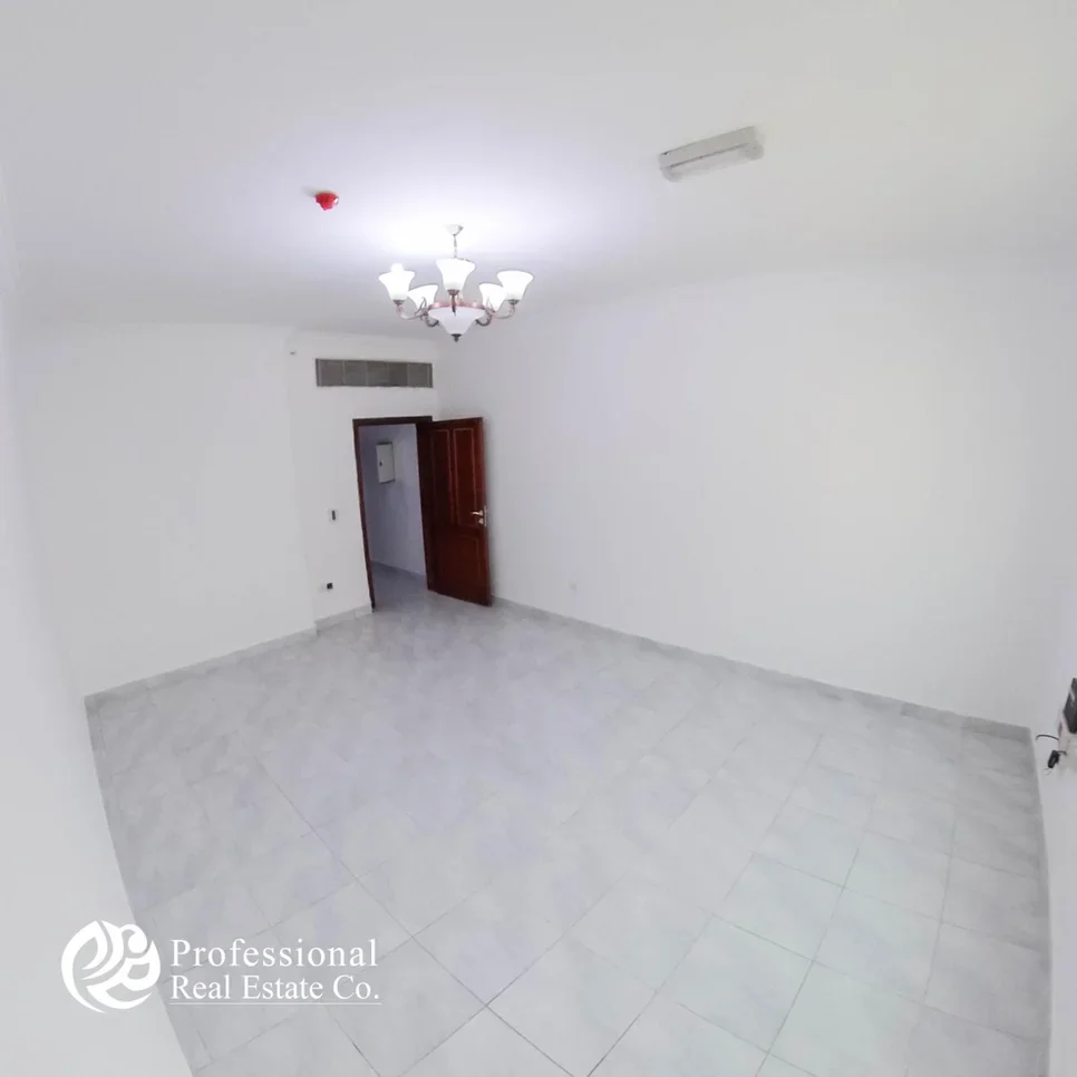 2 غرف نوم  شقة  للايجار  في الدوحة -  فريج بن محمود  غير مفروشة