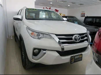 Toyota  Fortuner  2020  Automatic  65,000 Km  4 Cylinder  Four Wheel Drive (4WD)  SUV  White