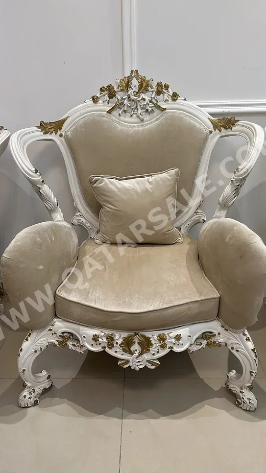 Sofas, Couches & Chairs Chair  Velvet  White