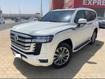 Toyota  Land Cruiser  GXR Twin Turbo  2023  Automatic  21,000 Km  6 Cylinder  Four Wheel Drive (4WD)  SUV  White
