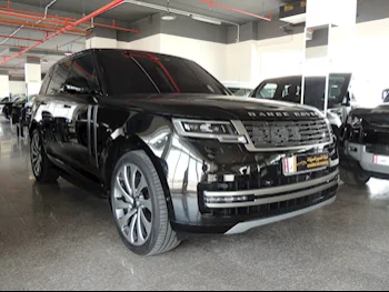 Land Rover  Range Rover  HSE  2023  Automatic  8,000 Km  8 Cylinder  Four Wheel Drive (4WD)  SUV  Black  With Warranty