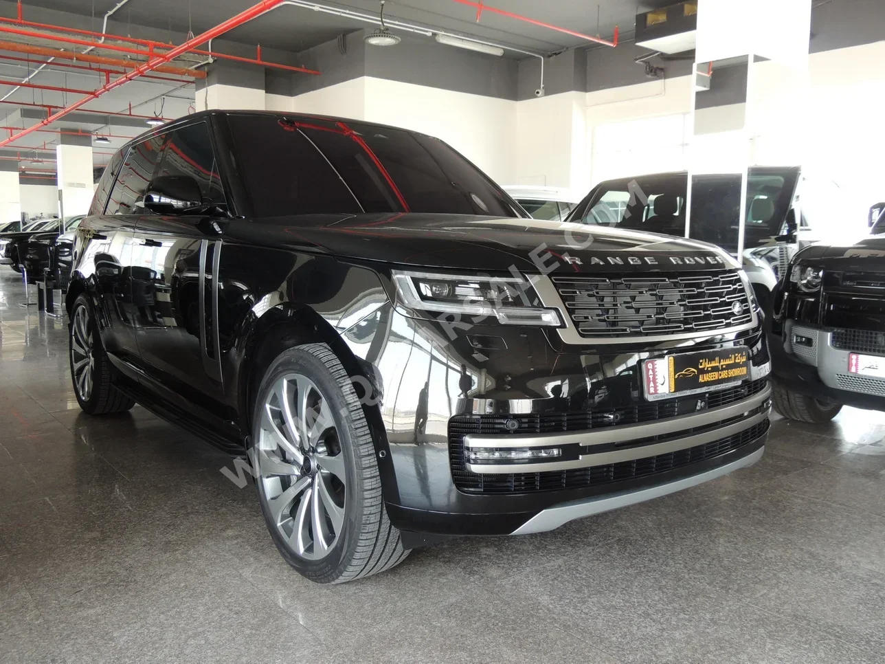 Land Rover  Range Rover  HSE  2023  Automatic  8,000 Km  8 Cylinder  Four Wheel Drive (4WD)  SUV  Black  With Warranty