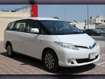 Toyota  Previa  2017  Automatic  214,000 Km  4 Cylinder  Front Wheel Drive (FWD)  Van / Bus  White