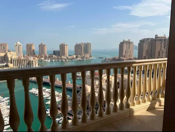 4 غرف نوم  شقة  للايجار  في الدوحة -  اللؤلؤة  نصف مفروشة