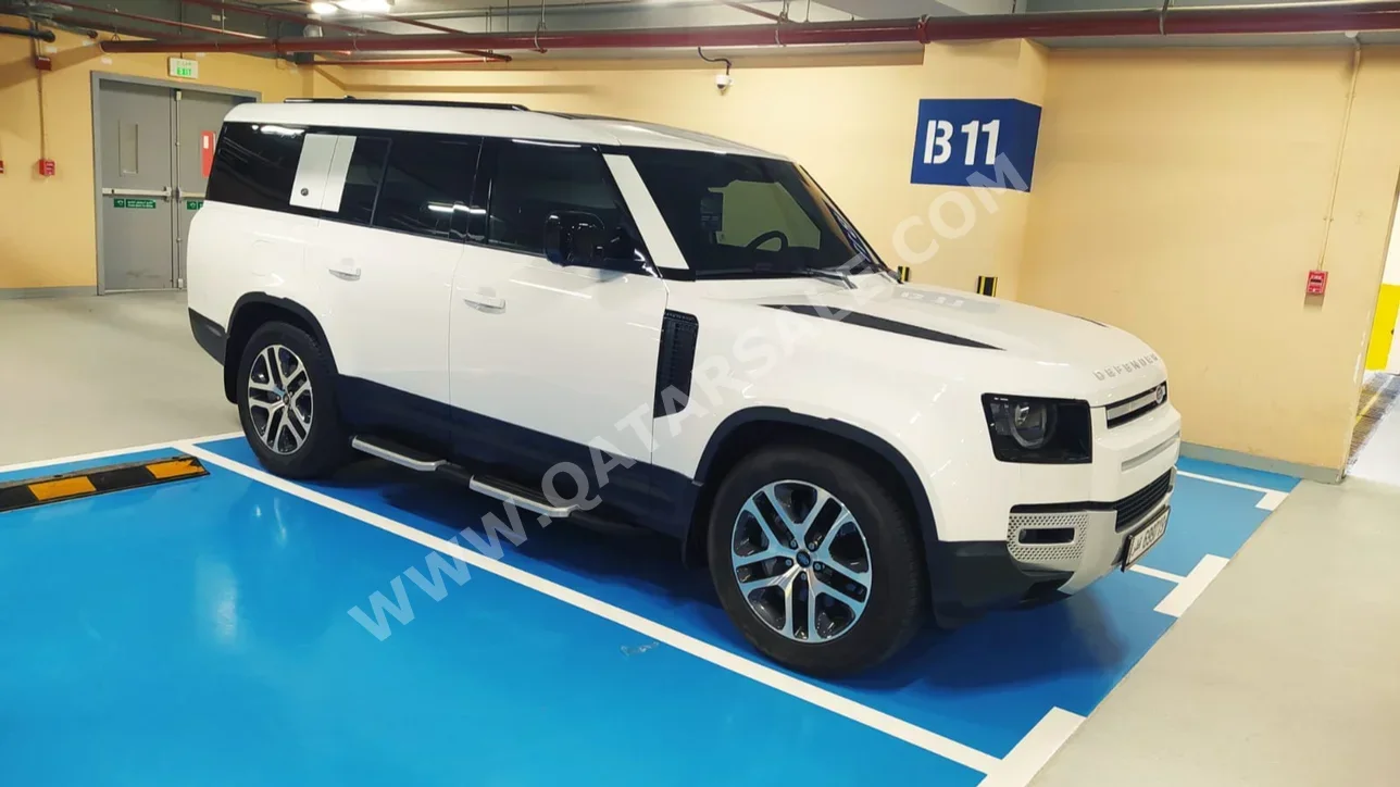 Land Rover  Defender  110  2023  Automatic  4,800 Km  6 Cylinder  Four Wheel Drive (4WD)  SUV  White  With Warranty