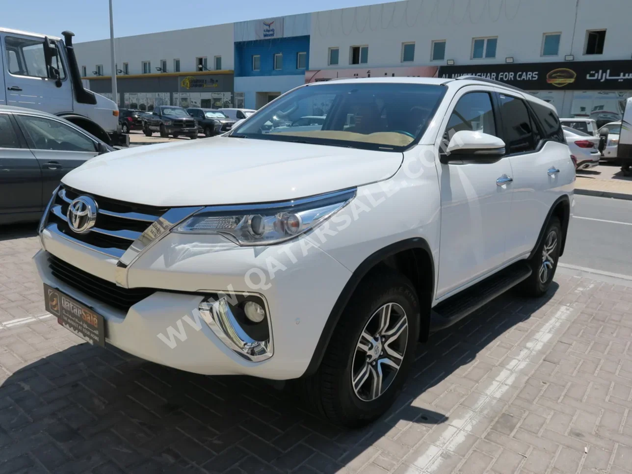 Toyota  Fortuner  2018  Automatic  113,000 Km  4 Cylinder  Four Wheel Drive (4WD)  SUV  White