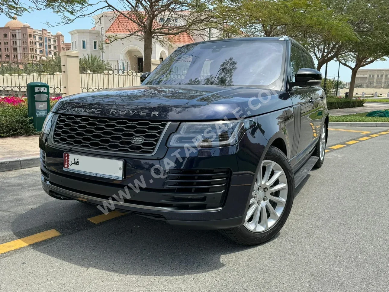 Land Rover  Range Rover  Vogue HSE  2020  Automatic  73,000 Km  6 Cylinder  Four Wheel Drive (4WD)  SUV  Dark Blue  With Warranty