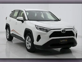 Toyota  Rav 4  2022  Automatic  15,000 Km  4 Cylinder  Front Wheel Drive (FWD)  SUV  White  With Warranty