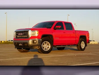 GMC  Sierra  SLT  2015  Automatic  285,000 Km  8 Cylinder  Four Wheel Drive (4WD)  Pick Up  Red