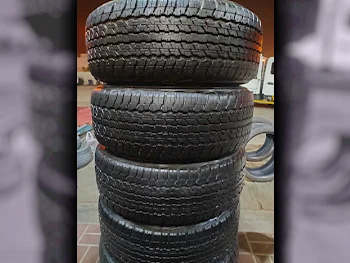 Tire & Wheels Dunlop Made in Japan /  4 Seasons  200 mm  17"