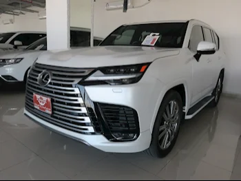 Lexus  LX  600 VIP  2022  Automatic  47,000 Km  6 Cylinder  Four Wheel Drive (4WD)  SUV  White  With Warranty