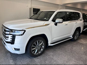 Toyota  Land Cruiser  GXR Twin Turbo  2022  Automatic  59,000 Km  6 Cylinder  Four Wheel Drive (4WD)  SUV  White