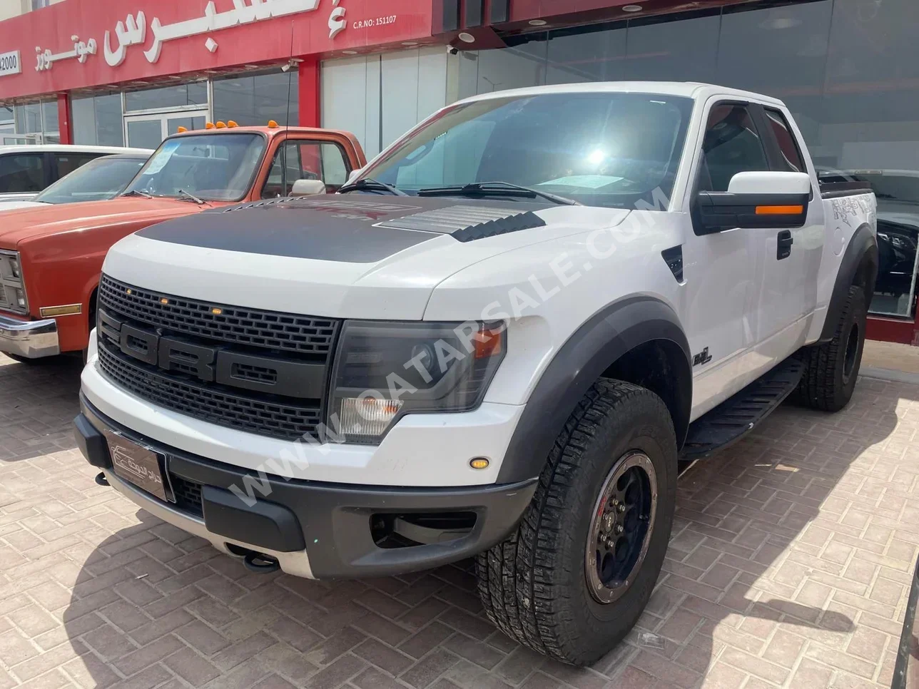 Ford  Raptor  SVT  2014  Automatic  128,000 Km  8 Cylinder  Four Wheel Drive (4WD)  Pick Up  White