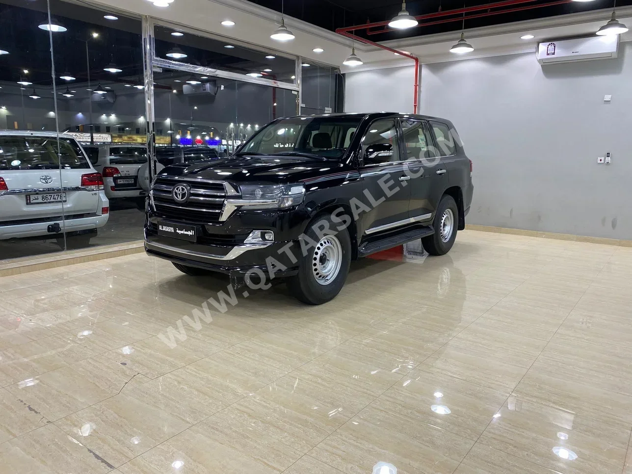 Toyota  Land Cruiser  GXR- Grand Touring  2020  Automatic  235,000 Km  8 Cylinder  Four Wheel Drive (4WD)  SUV  Black