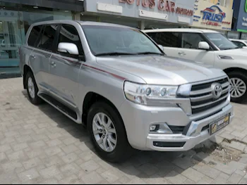 Toyota  Land Cruiser  GXR  2020  Automatic  110,000 Km  8 Cylinder  Four Wheel Drive (4WD)  SUV  Silver  With Warranty