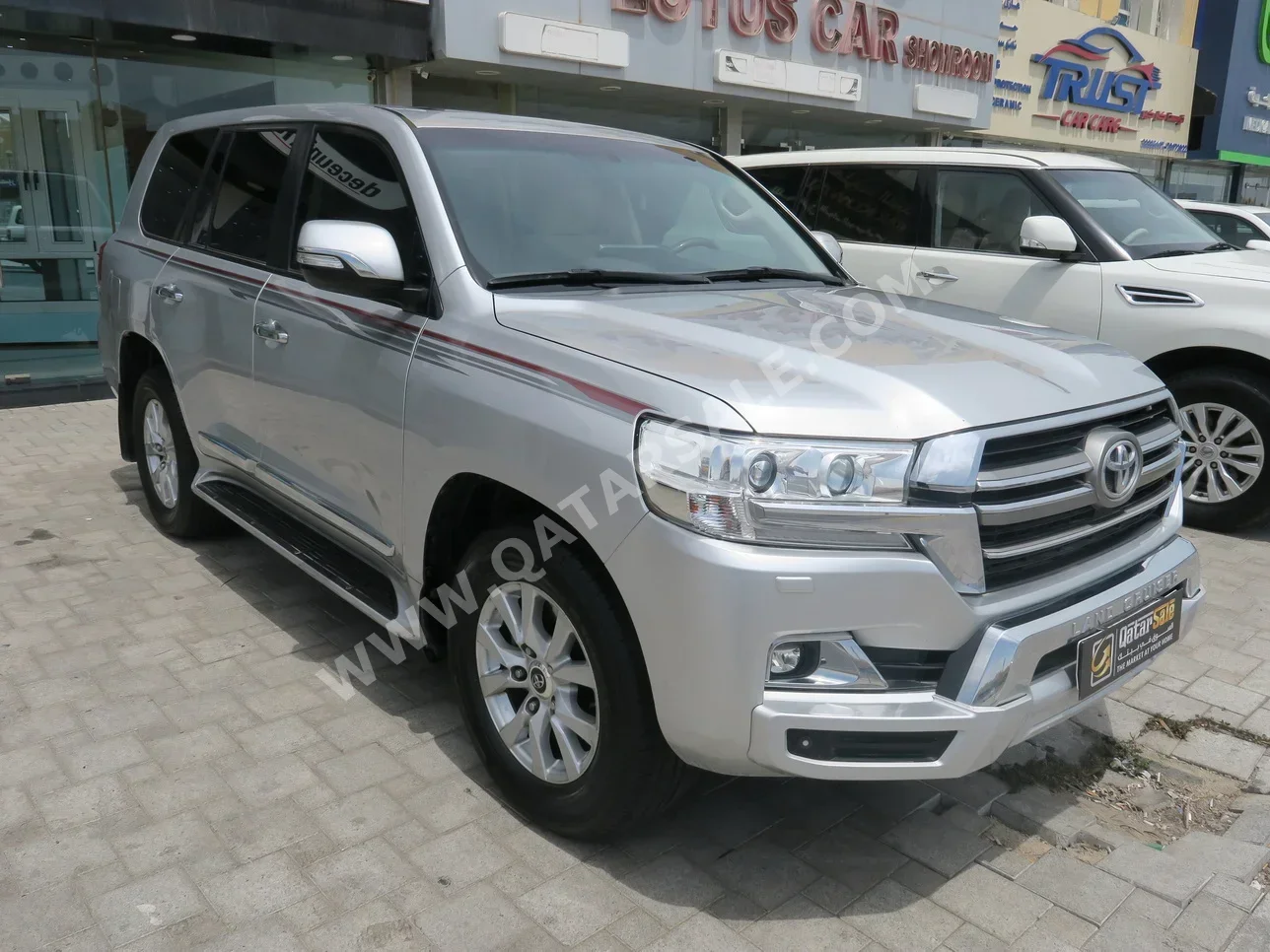 Toyota  Land Cruiser  GXR  2020  Automatic  110,000 Km  8 Cylinder  Four Wheel Drive (4WD)  SUV  Silver  With Warranty