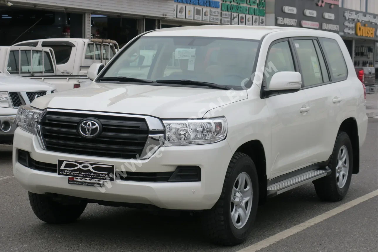Toyota  Land Cruiser  GX  2021  Automatic  4,900 Km  6 Cylinder  Four Wheel Drive (4WD)  SUV  White  With Warranty