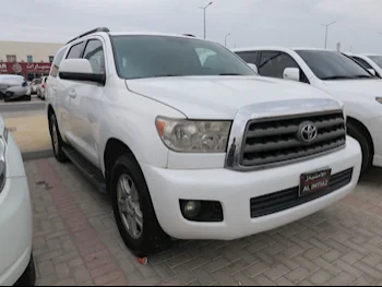 Toyota  Sequoia  SR5  2014  Automatic  218,000 Km  8 Cylinder  Four Wheel Drive (4WD)  SUV  White