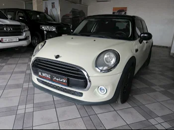 Mini  Cooper  2020  Automatic  67,000 Km  4 Cylinder  Front Wheel Drive (FWD)  Hatchback  White