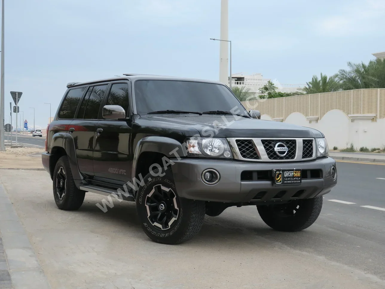 Nissan  Patrol  Super Safari  2022  Automatic  55,000 Km  6 Cylinder  Four Wheel Drive (4WD)  SUV  Black  With Warranty